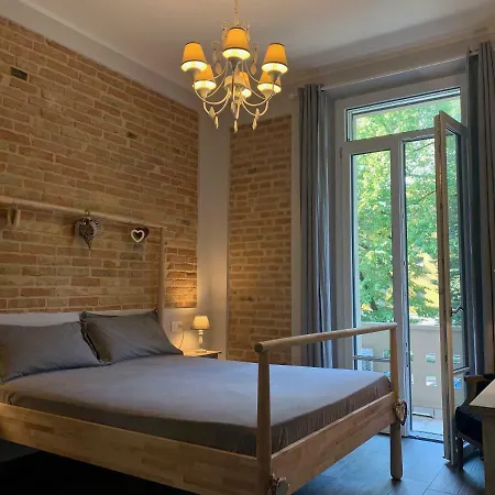 Casa Vittoria Suites Apartment *