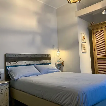 公寓 Casa Vittoria Suites 帕爾馬